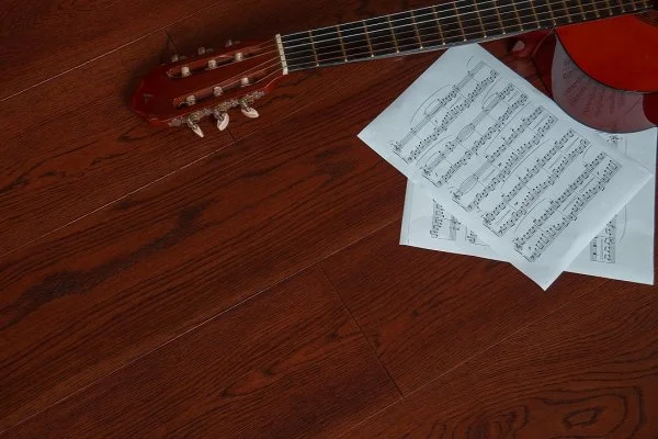 Массивная доска Аmber Wood Дуб шоколад браш лак 18*120*300-1800 мм в Краснодаре