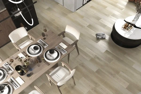 Кварц-виниловая плитка Refloor Fargo Comfort 1166-02 Дуб Спелый Миндаль (Градиент) в Краснодаре